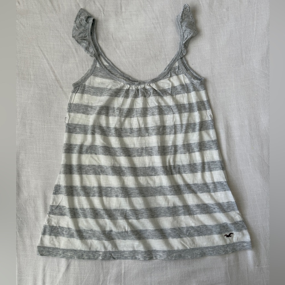 Vintage Y2K Hollister Gray and White Striped Scoop Neck Babydoll Tank